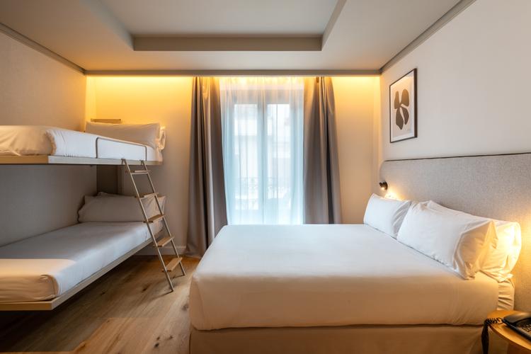 QUADRUPLE ROOM